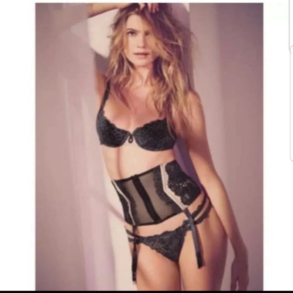 Victorias secret zip up garter belt